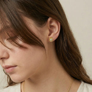 Flora Sunburst Studs – 0.45 ct lab grown diamond earrings in 14K yellow gold, view 2 – view 2