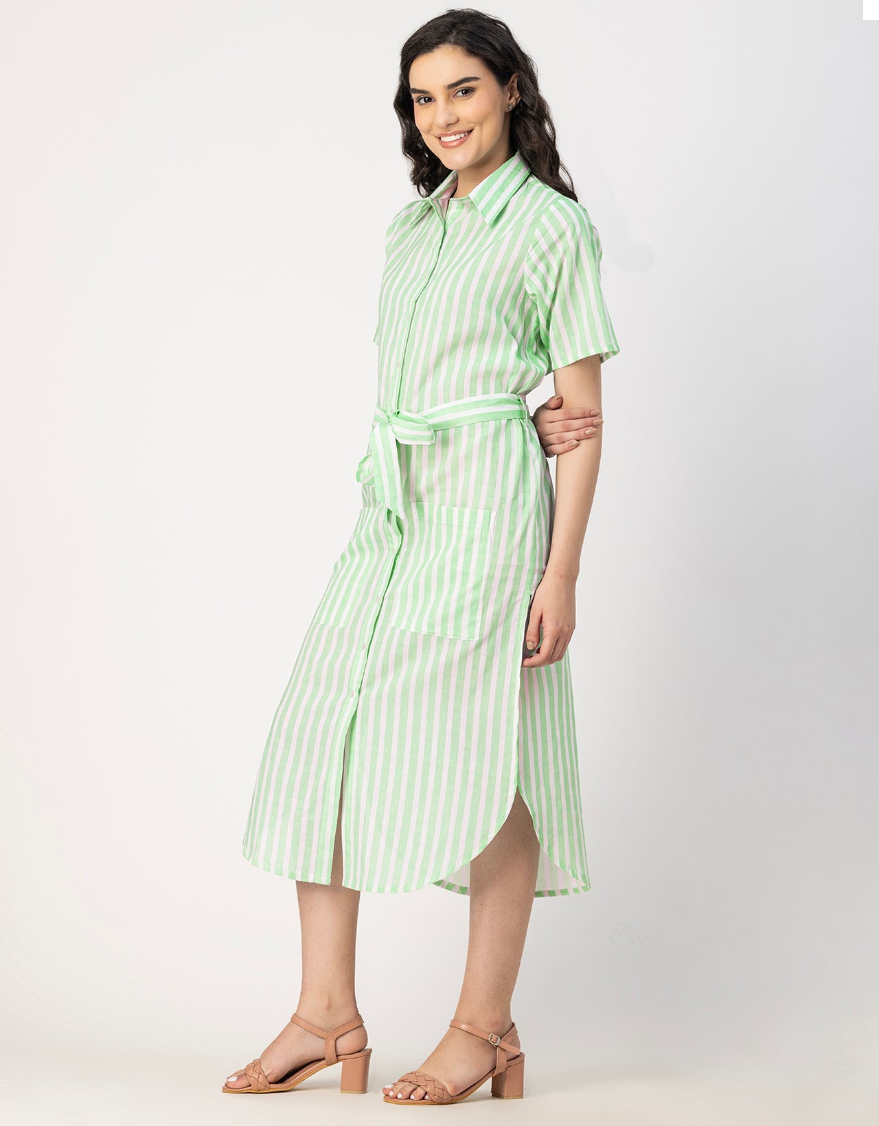 Short Sleeve Spread Collar Cotton Dress