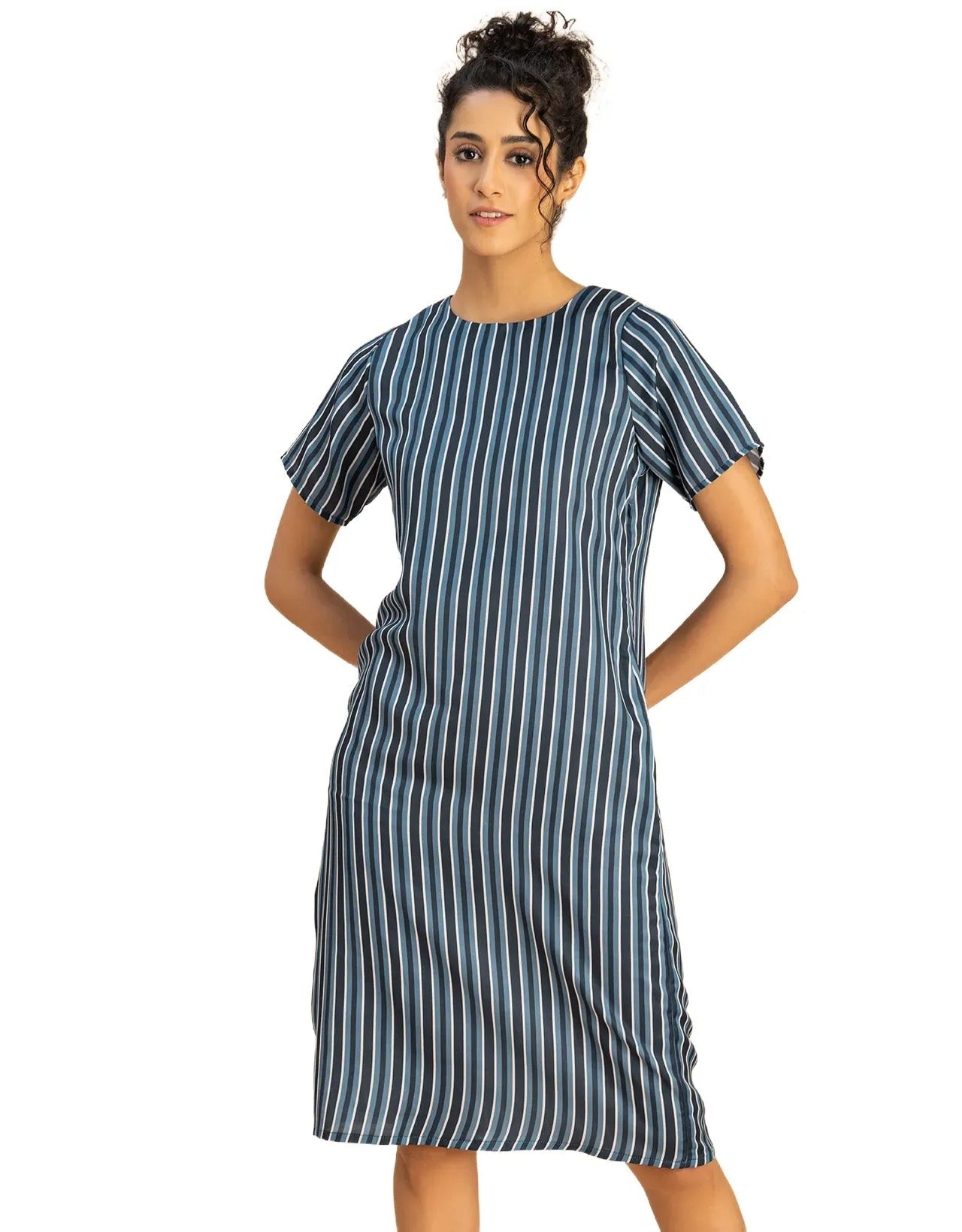 Short Sleeve Round Neck Printed Dress