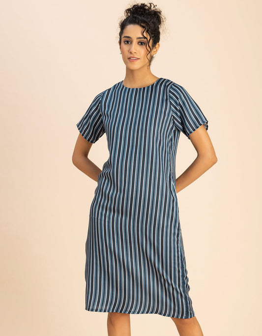 Short Sleeve Round Neck Printed Dress