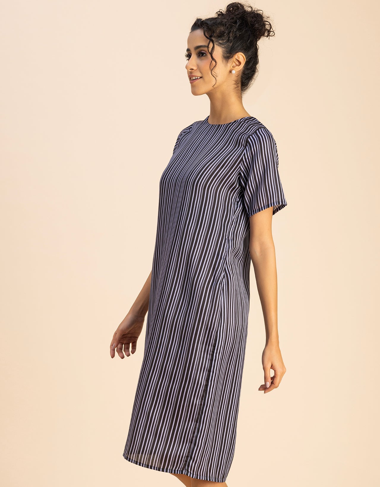Short Sleeve Round Neck Printed Dress