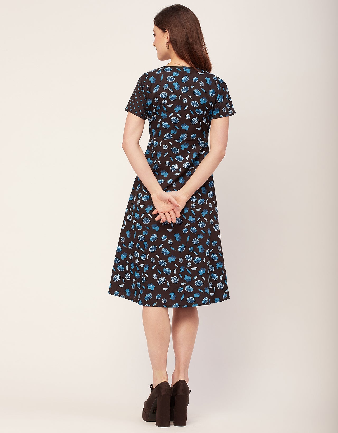 Short Sleeve V Neck A-Line Printed Dress