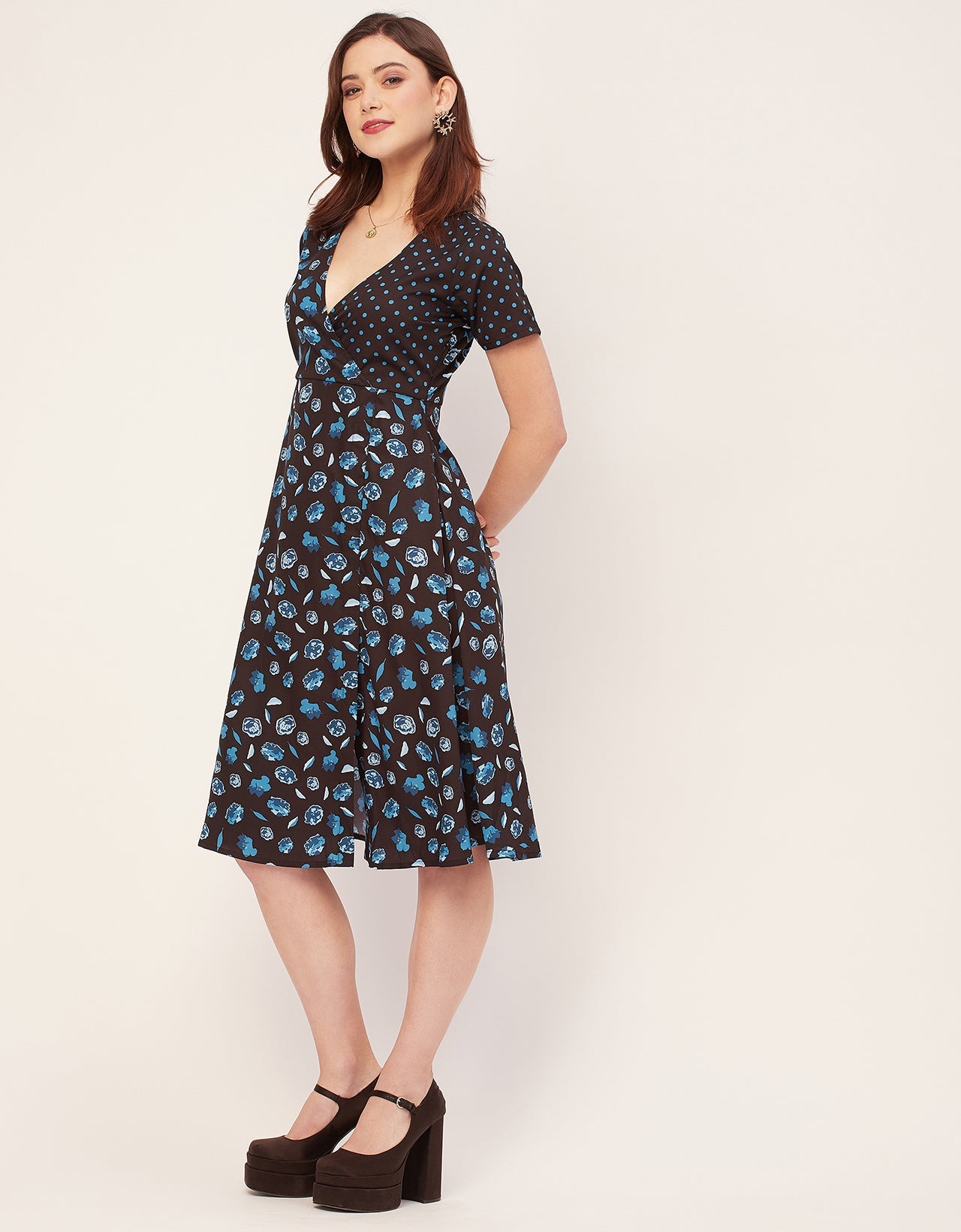 Short Sleeve V Neck A-Line Printed Dress