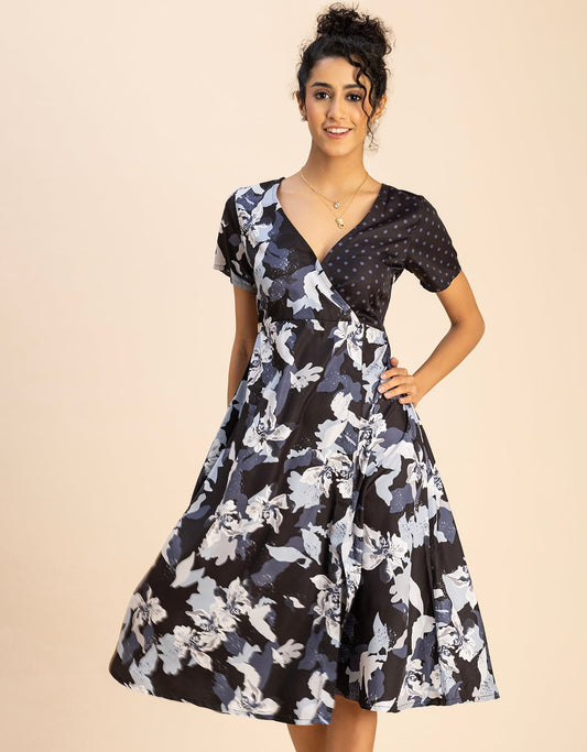 Short Sleeve V Neck A-Line Printed Dress