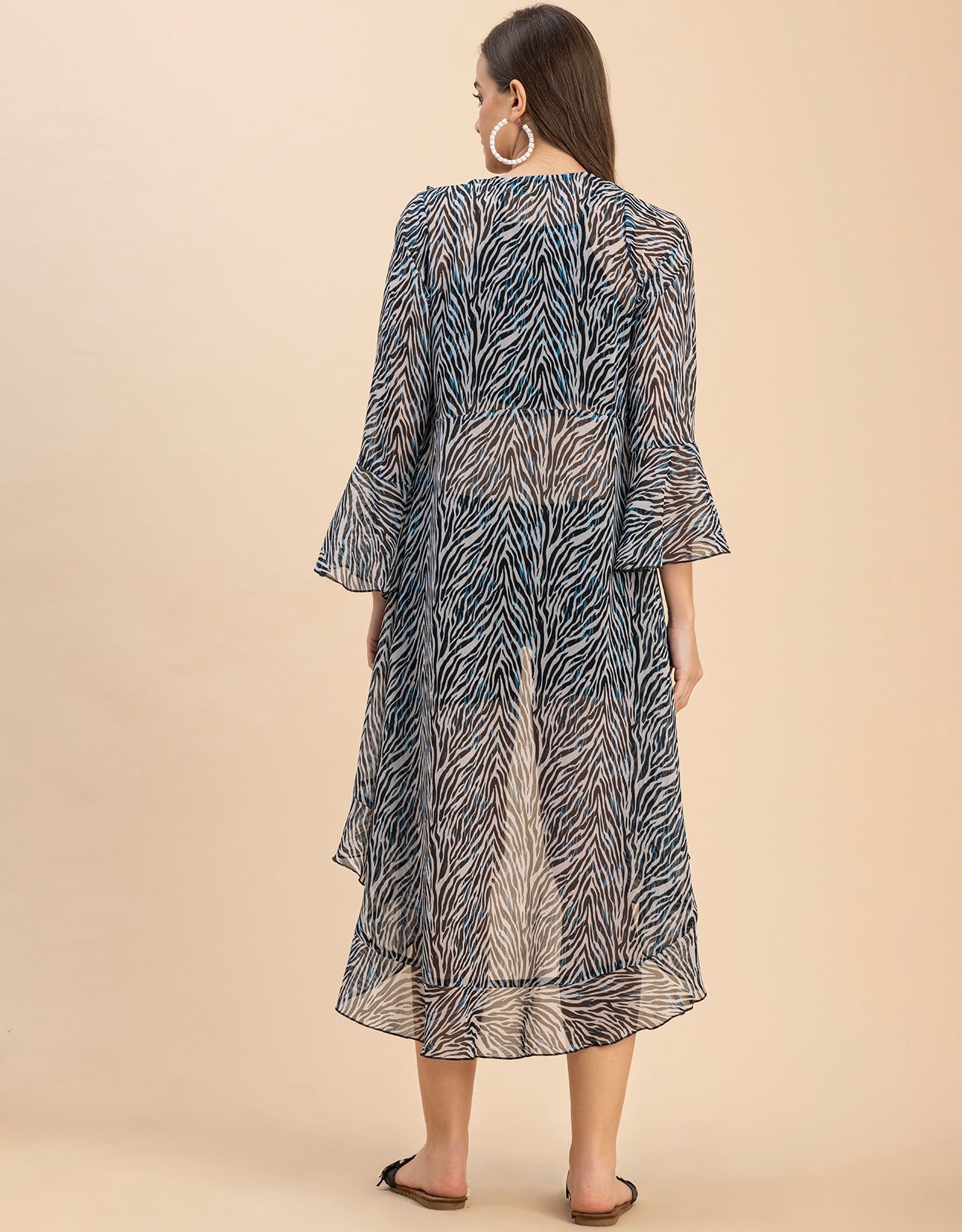 Long Sleeves V Neck Ruffle Printed Shrug