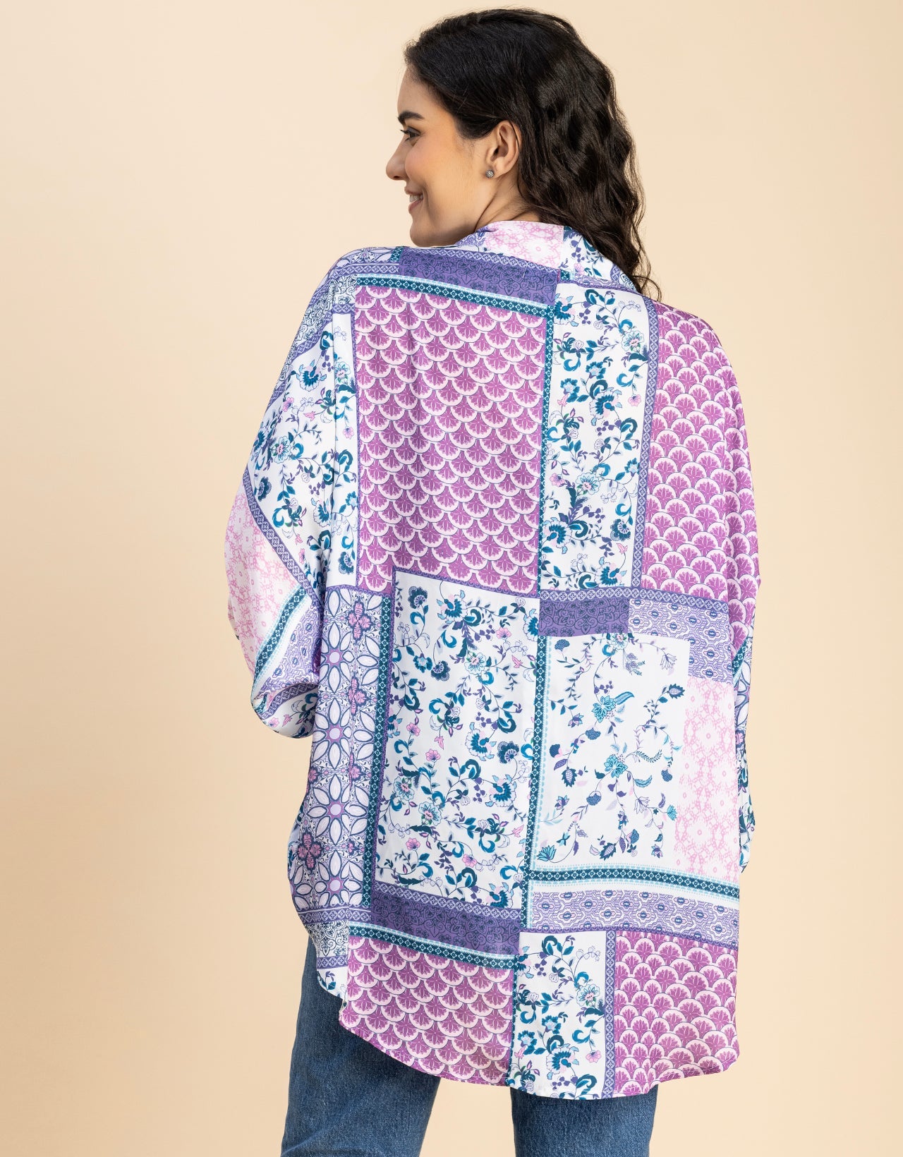 Long Sleeves V Neck Boxy Printed Shrug