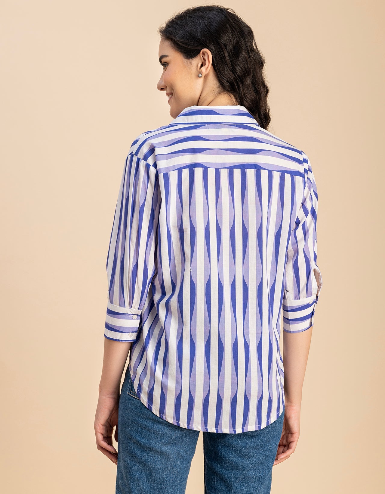 Cuff Sleeves Spread Collar Cotton Shirt