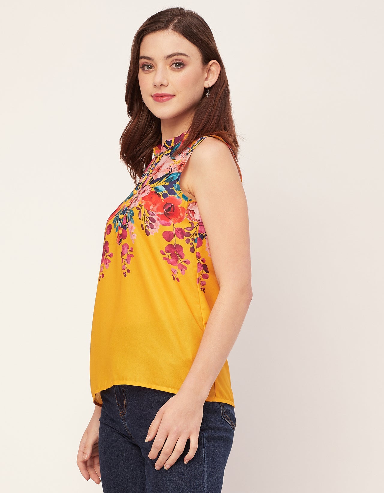 Sleeveless Mandarin Collar Printed Georgette Top