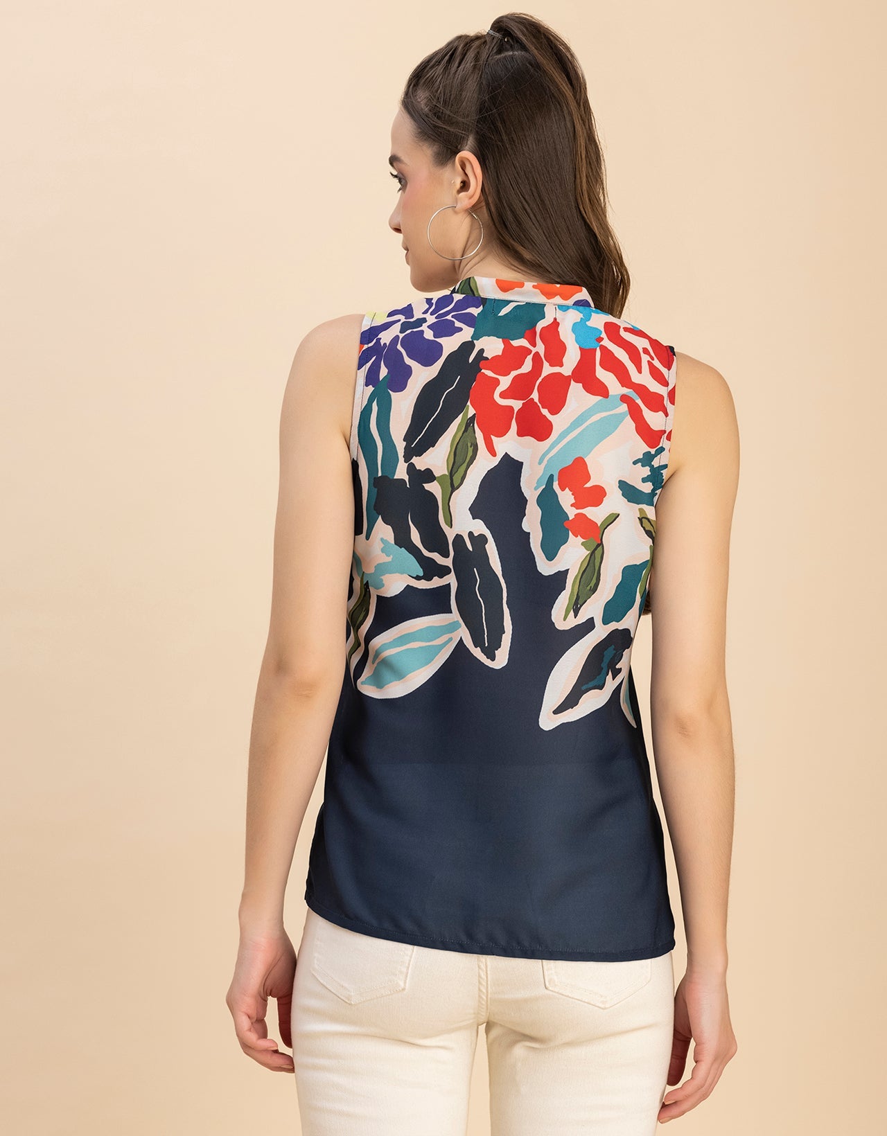 Sleeveless Mandarin Collar Printed Georgette Top