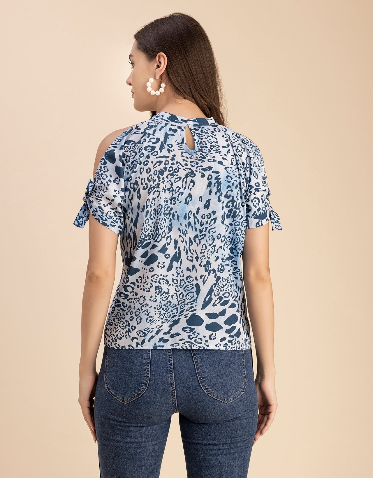 Cold Shoulder Band Collar Short Sleeve Printed Top