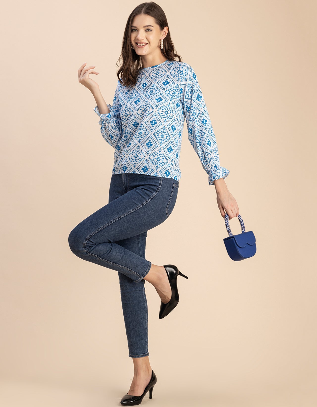 Long Sleeve Round Neck Printed Georgette Top