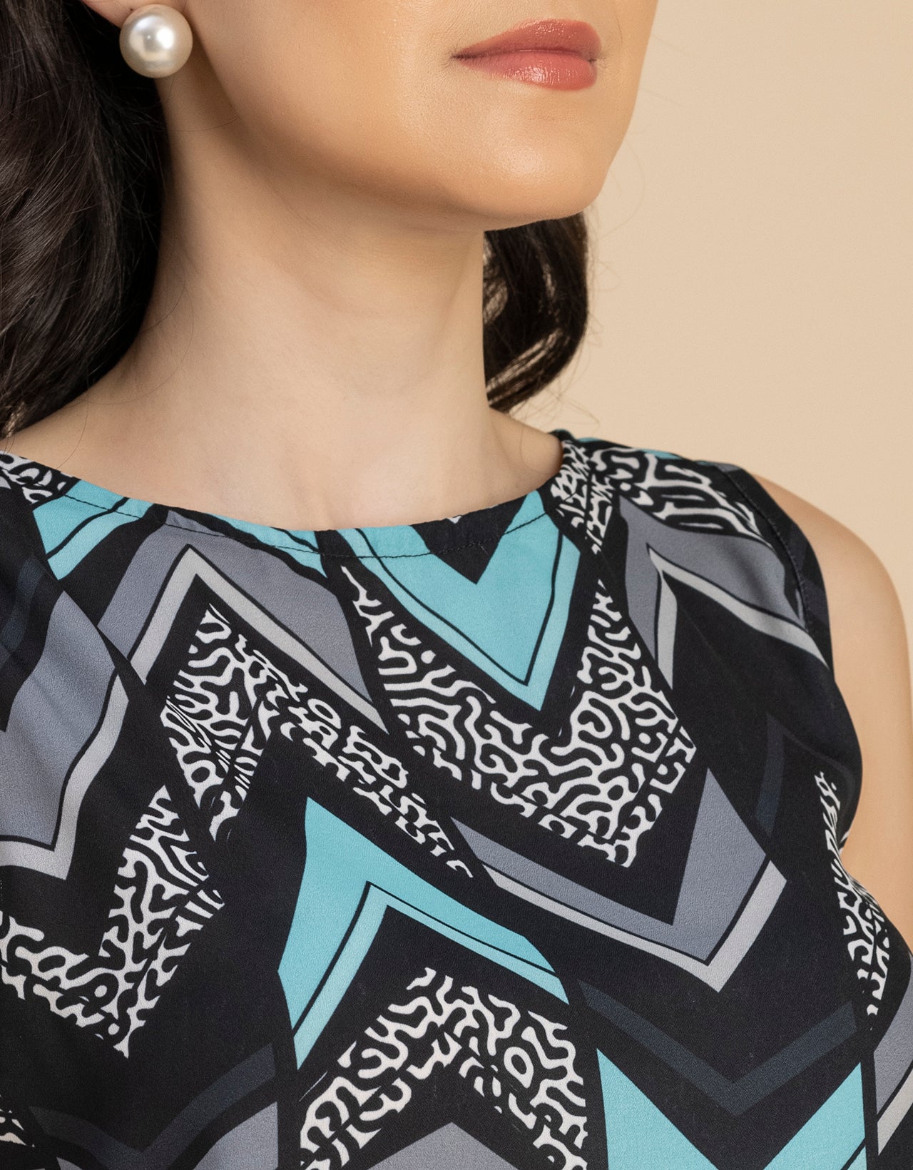 Sleeveless Boat Neck Printed Georgette Top
