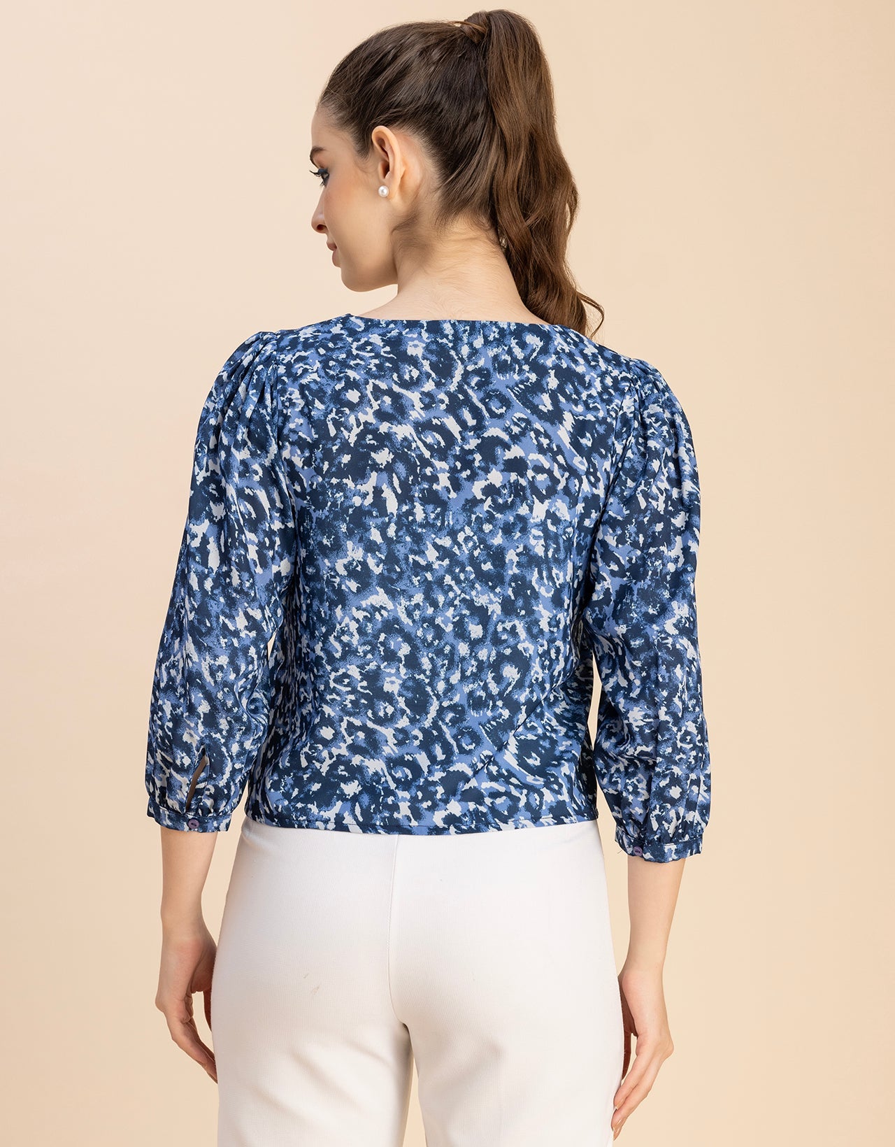 Elegant Printed Sweetheart Neck Georgette Top