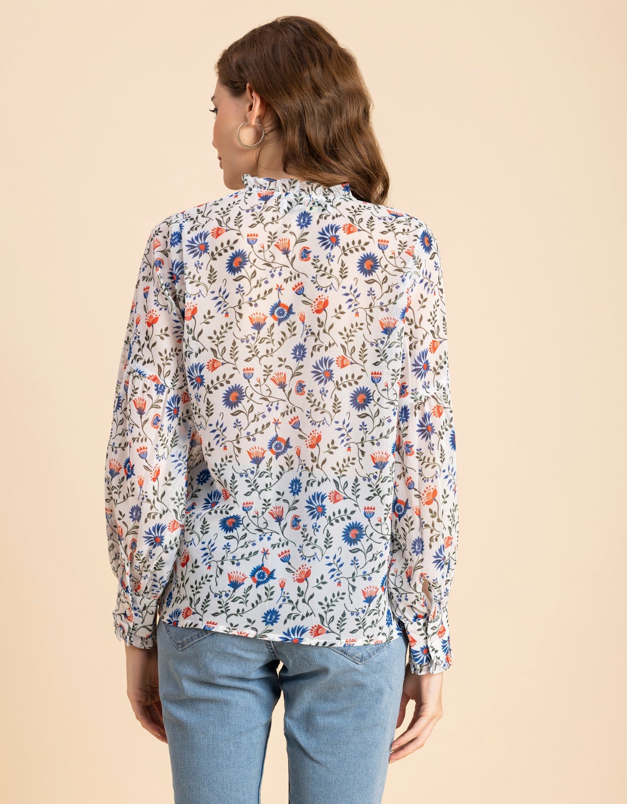 Fashionable V Neck/Tie Up Neck Top