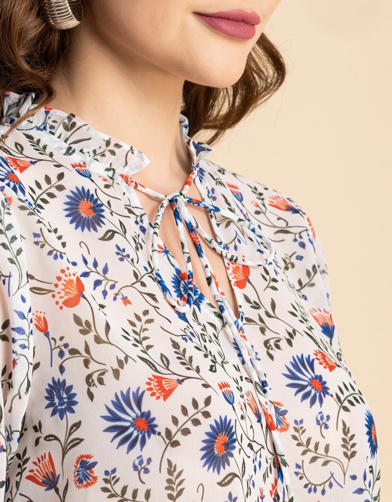 Fashionable V Neck/Tie Up Neck Top