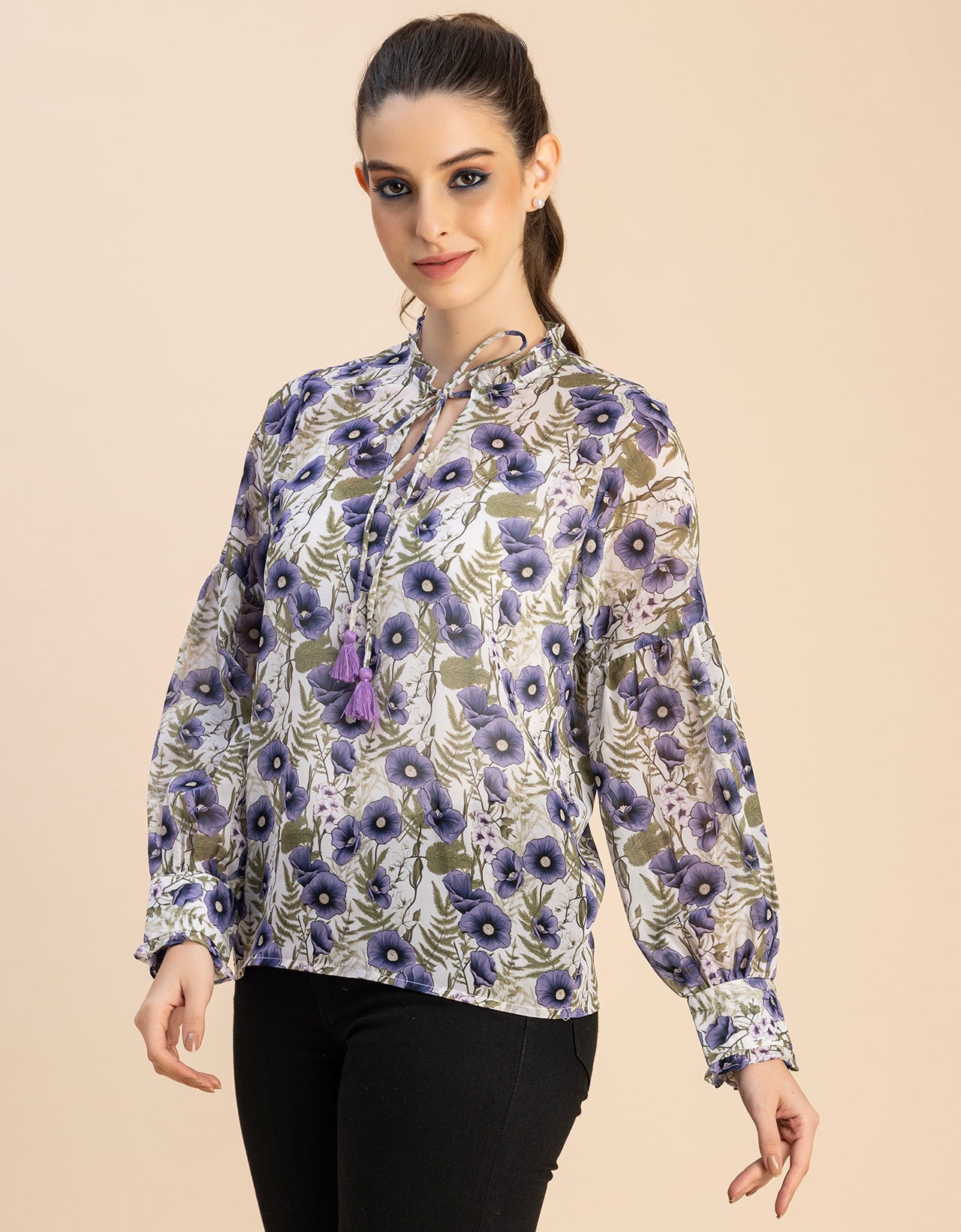 Fashionable V Neck/Tie Up Neck Top