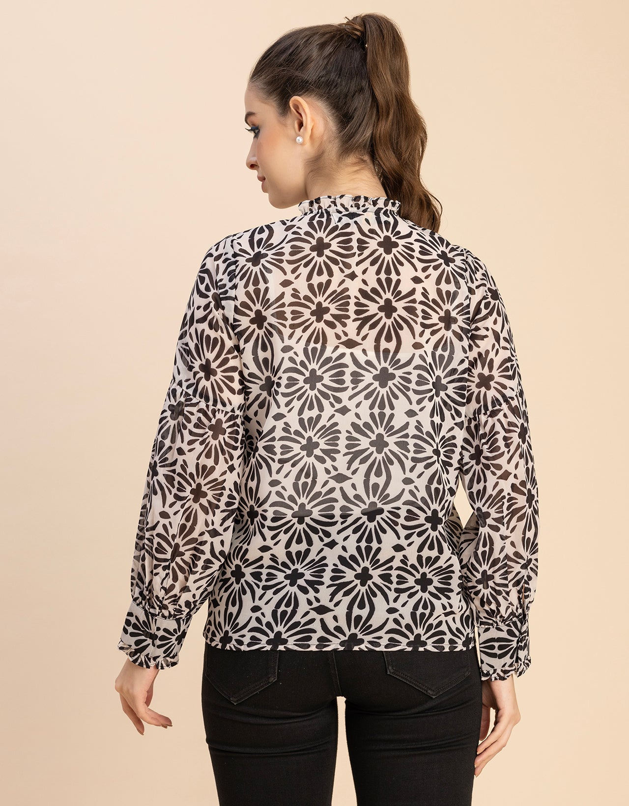 Fashionable V Neck/Tie Up Neck Top