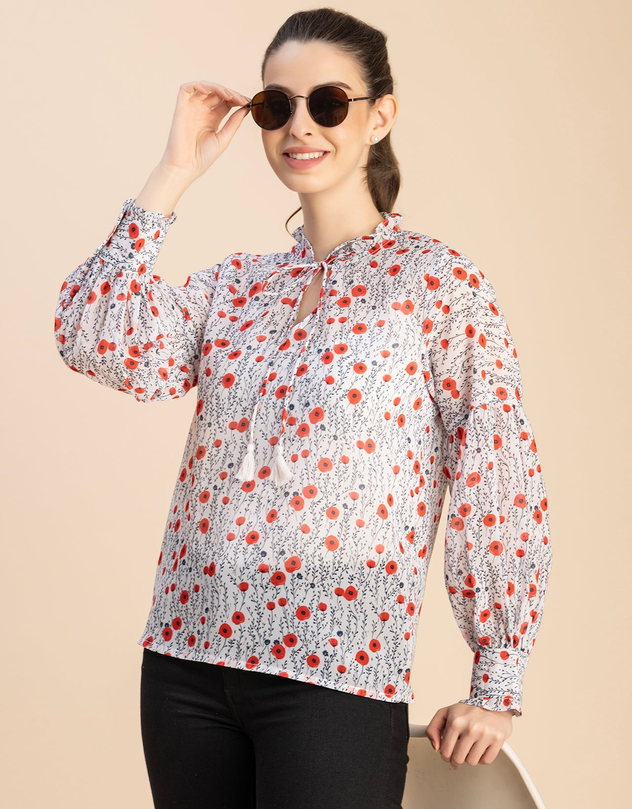 Fashionable V Neck/Tie Up Neck Top
