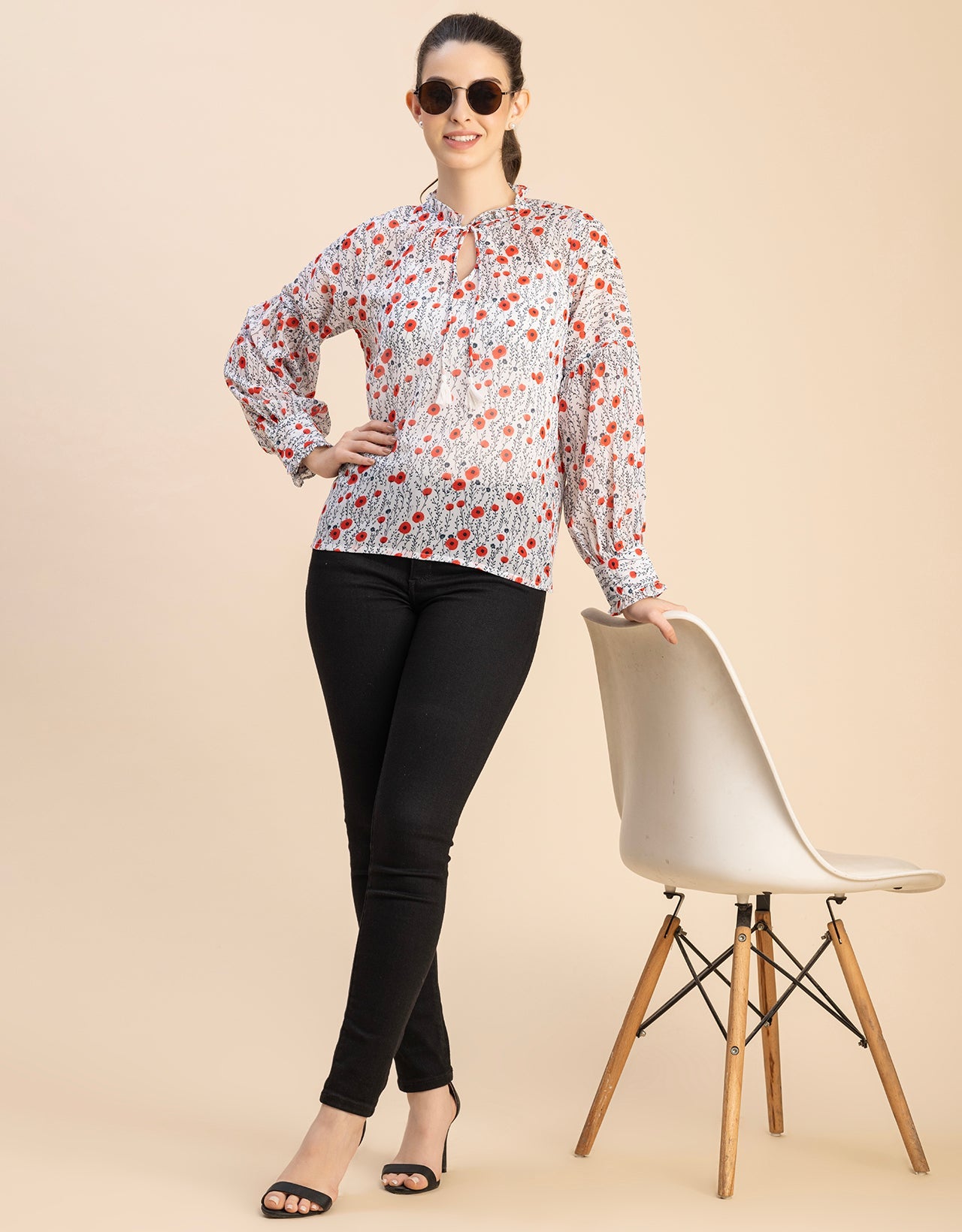 Fashionable V Neck/Tie Up Neck Top