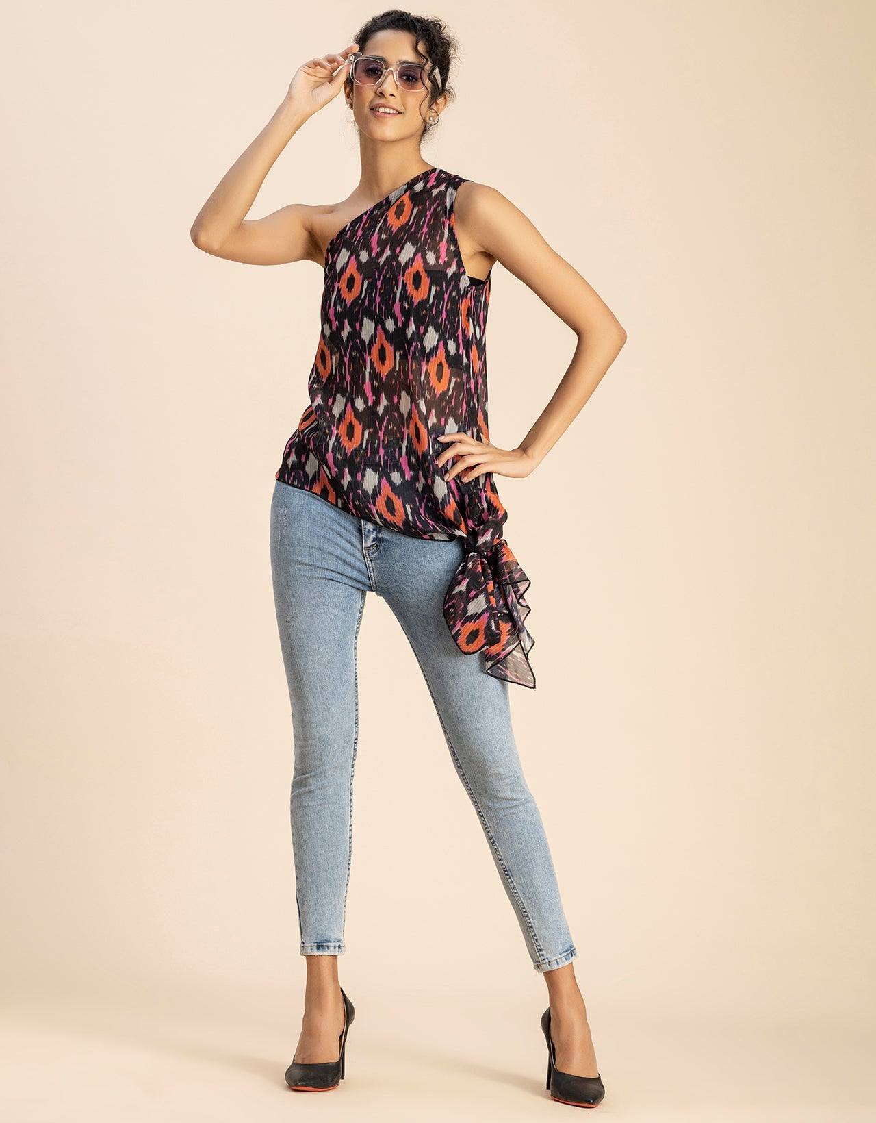 Sleeveless Single Shoulder Asymmetric Printed Top