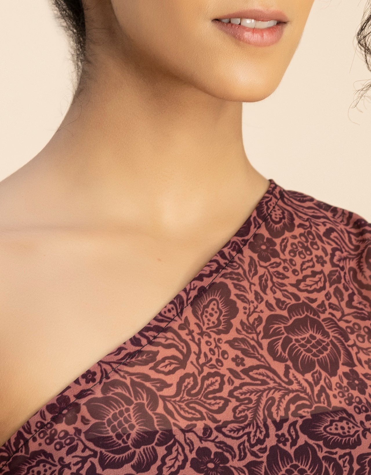 Sleeveless Single Shoulder Asymmetric Printed Top
