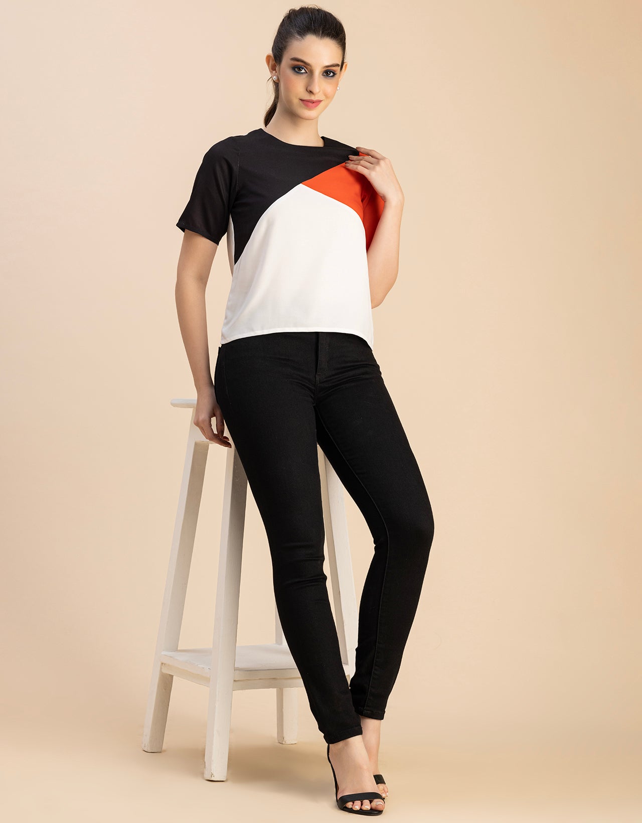 Short Sleeve Round Neck Regular Fit Solid Top