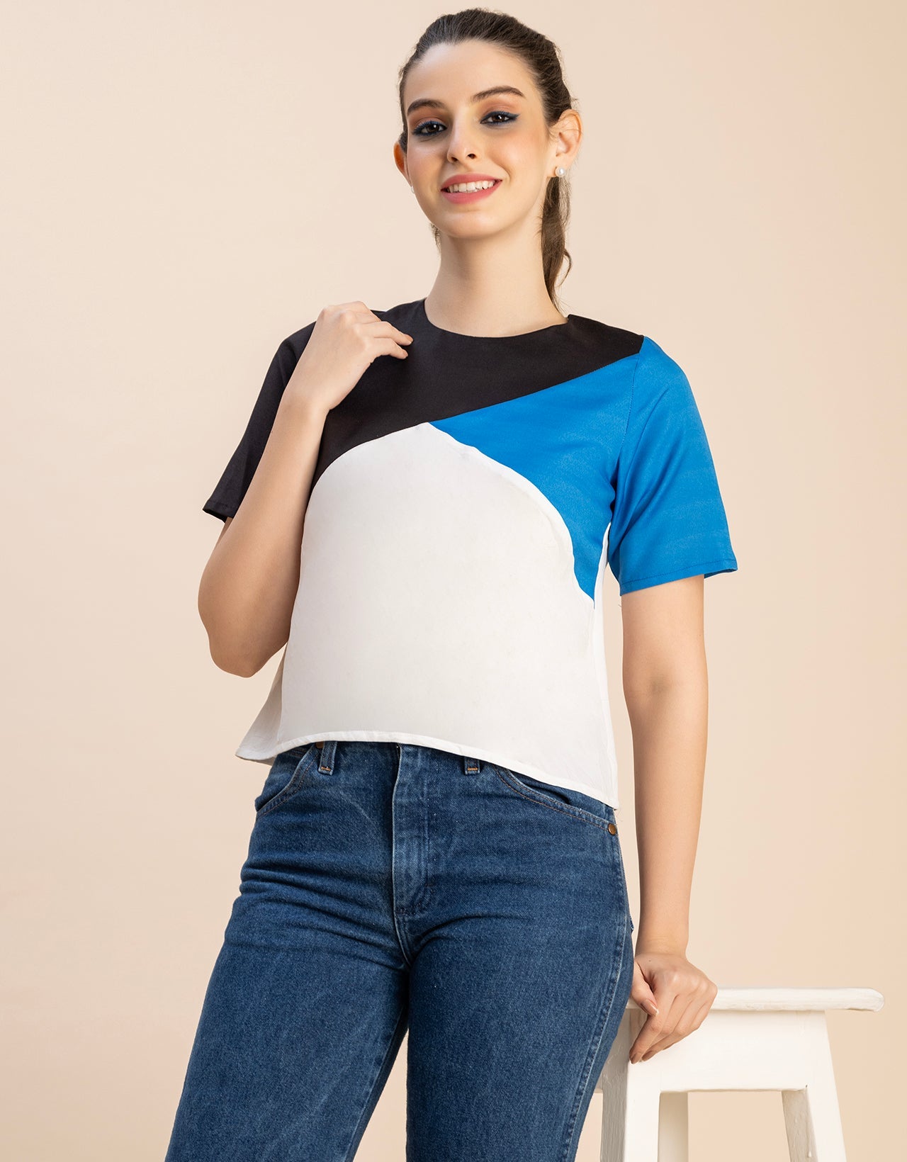 Short Sleeve Round Neck Regular Fit Solid Top