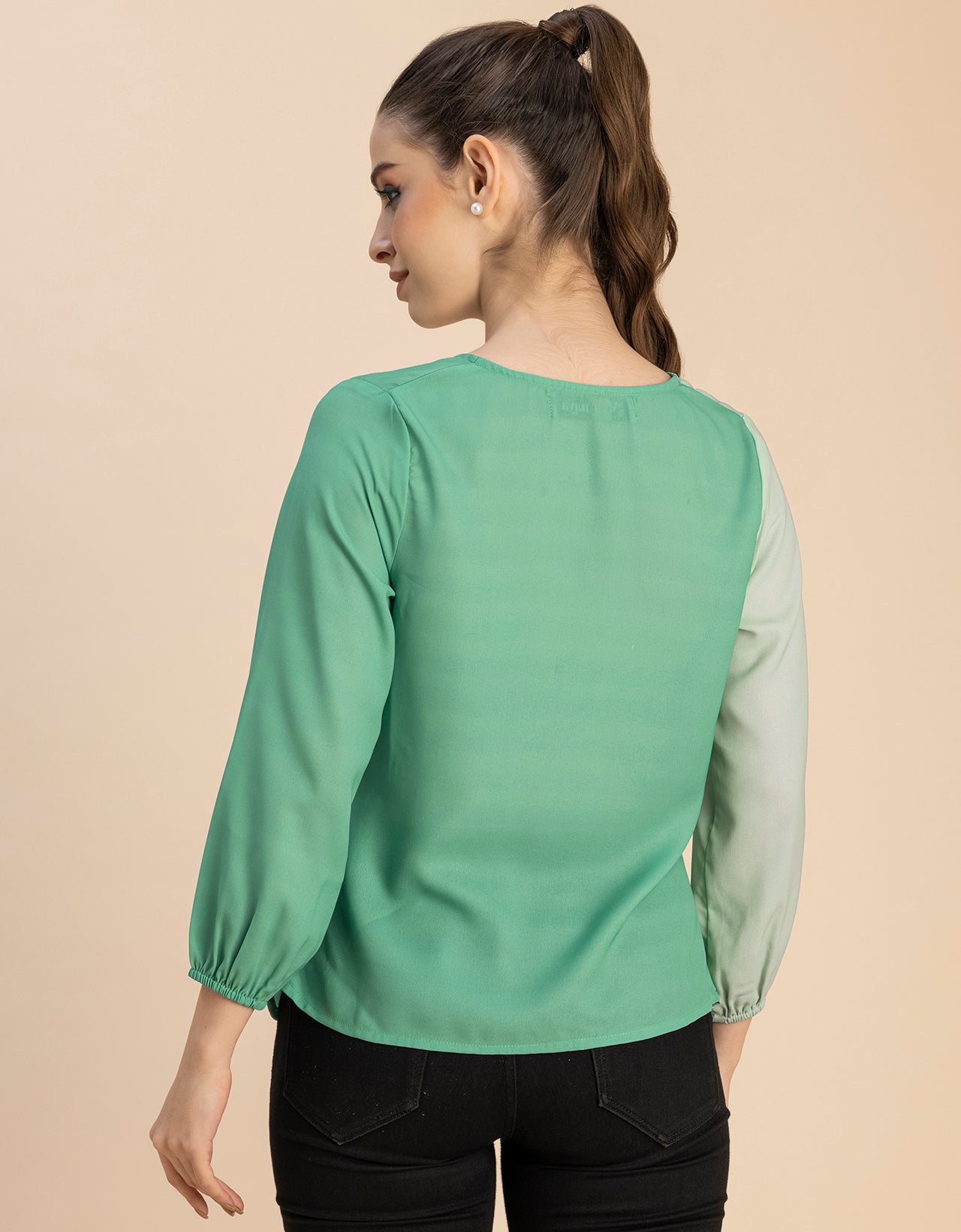 quarter sleeve V Neck Solid Georgette Top