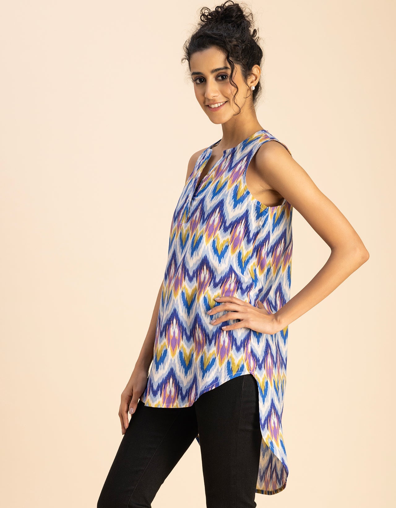 Printed Cotton Sleeveless High-Low V Neck Top