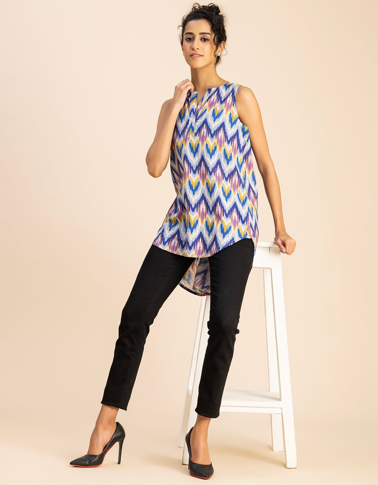 Printed Cotton Sleeveless High-Low V Neck Top
