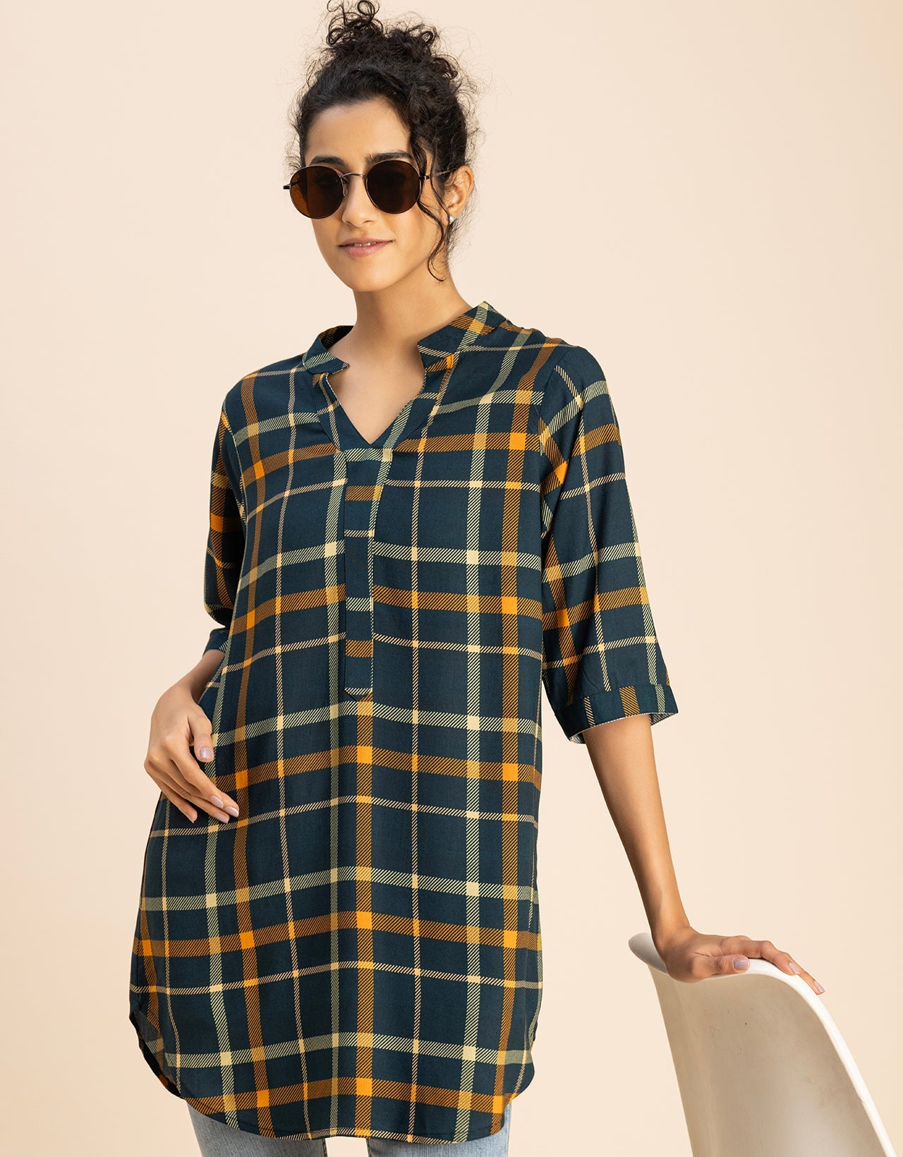 Printed Rayon quarter sleeve Mandarin Collar Top