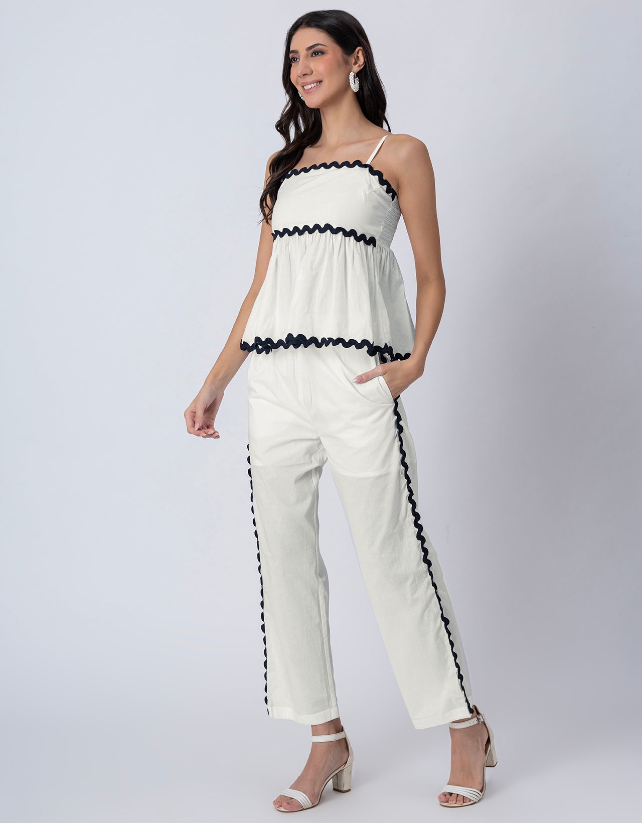 Sleeveless Elegance with Zigzag Lace & Pocketed Co-ord Set