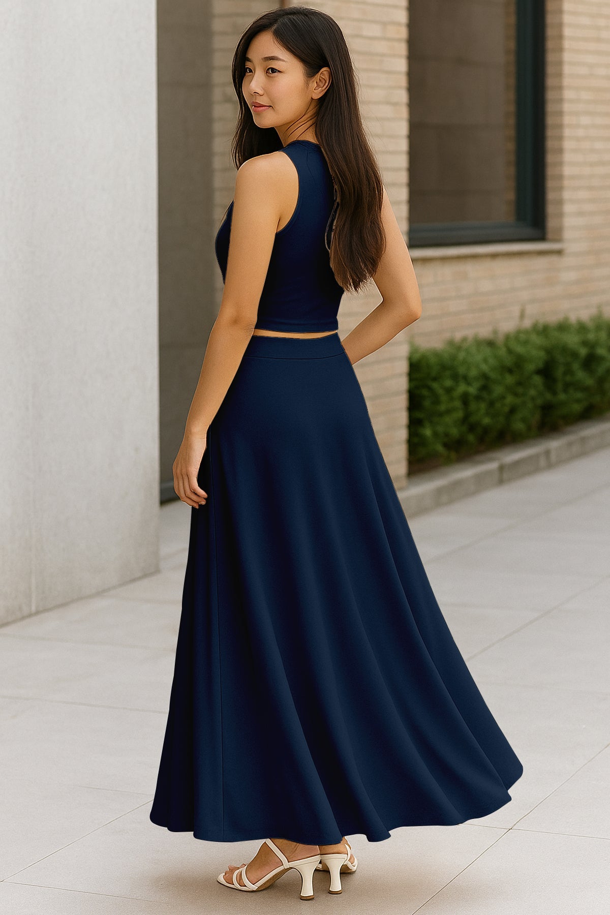 Women's 2 Pcs Sleeveless Crop Top and High Waisted Flared Maxi Skirt