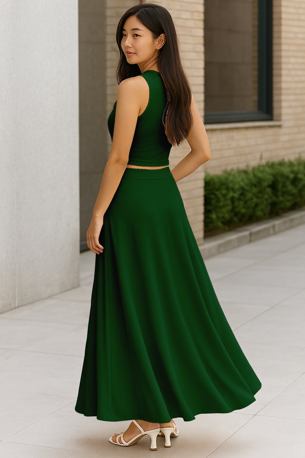 Women's 2 Pcs Sleeveless Crop Top and High Waisted Flared Maxi Skirt