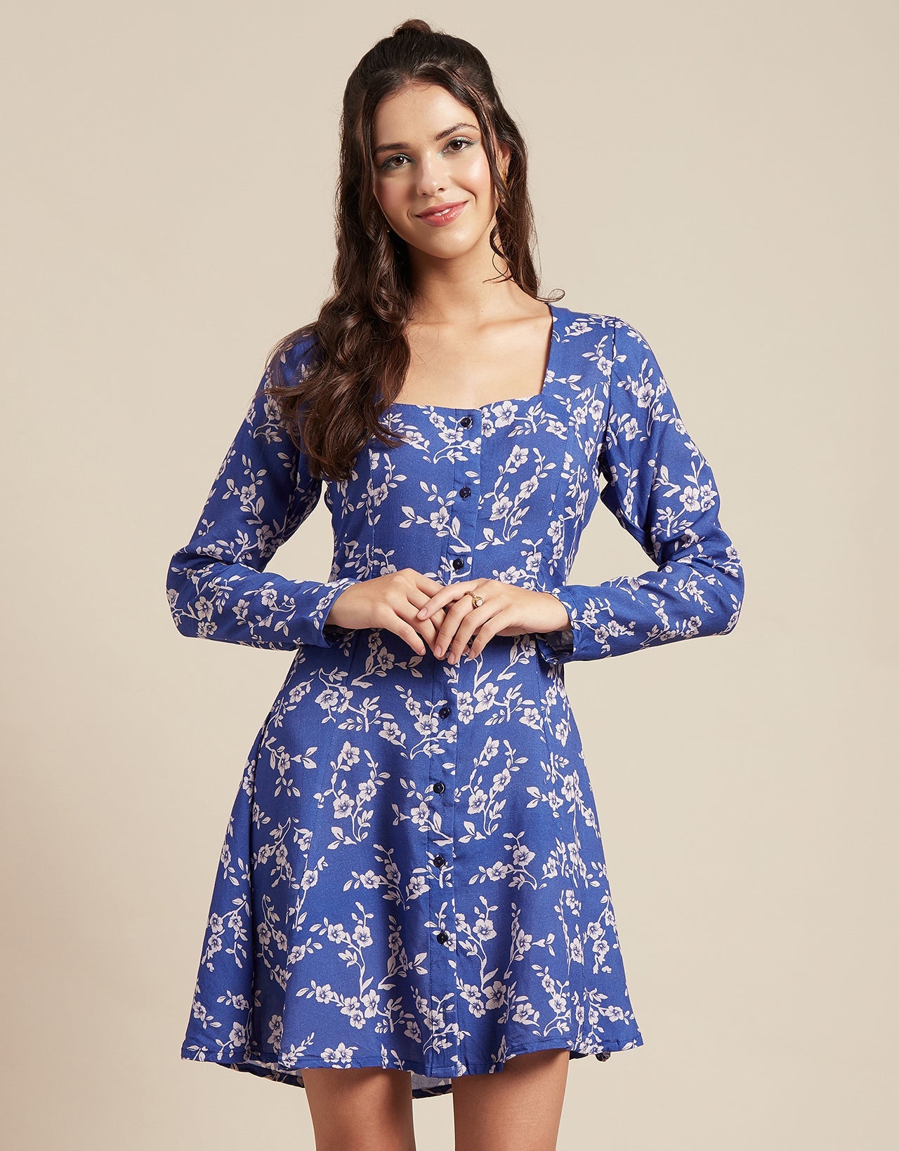 Long Sleeves Dress, Square Neck