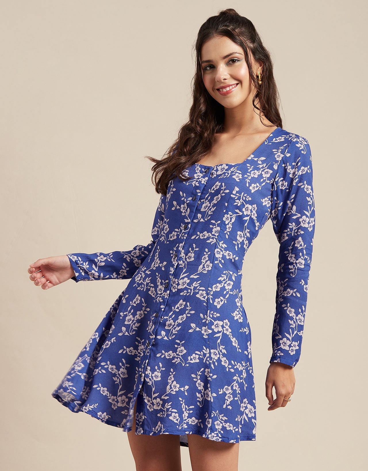 Long Sleeves Dress, Square Neck