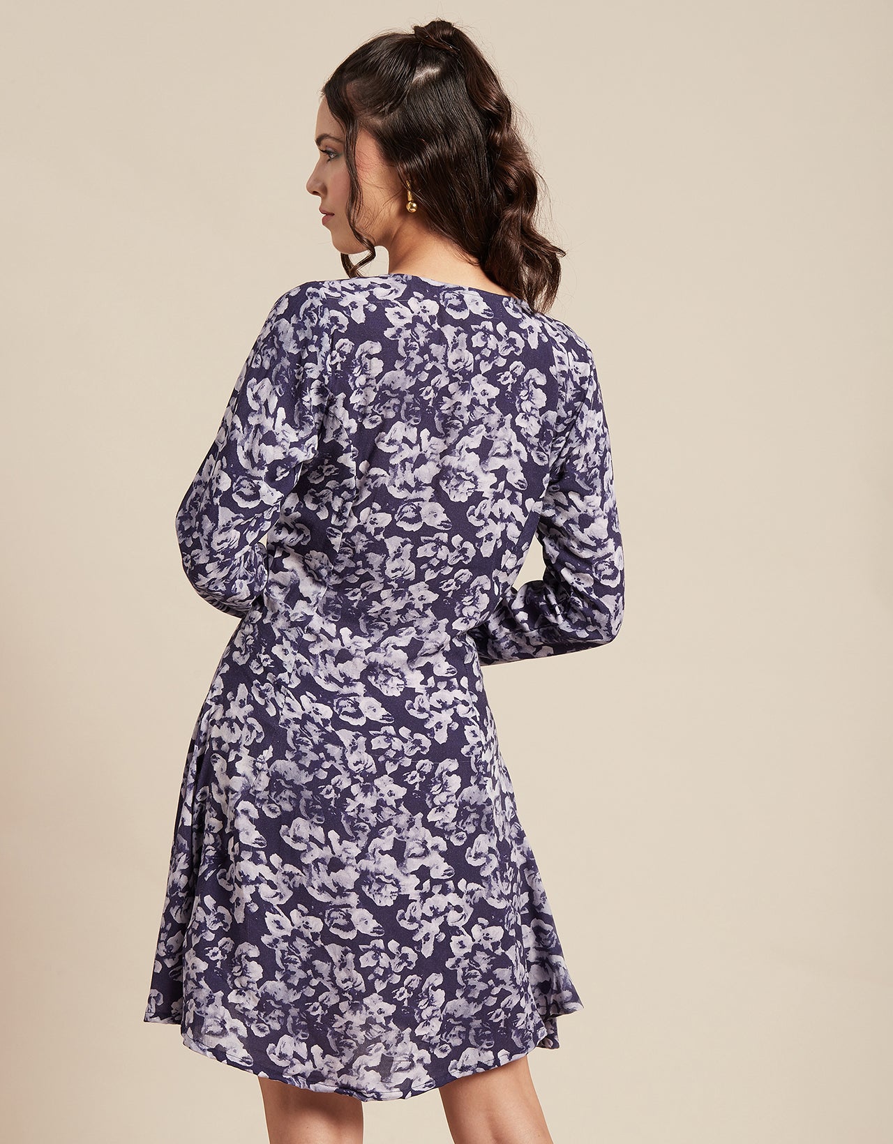 Long Sleeves Dress, Square Neck
