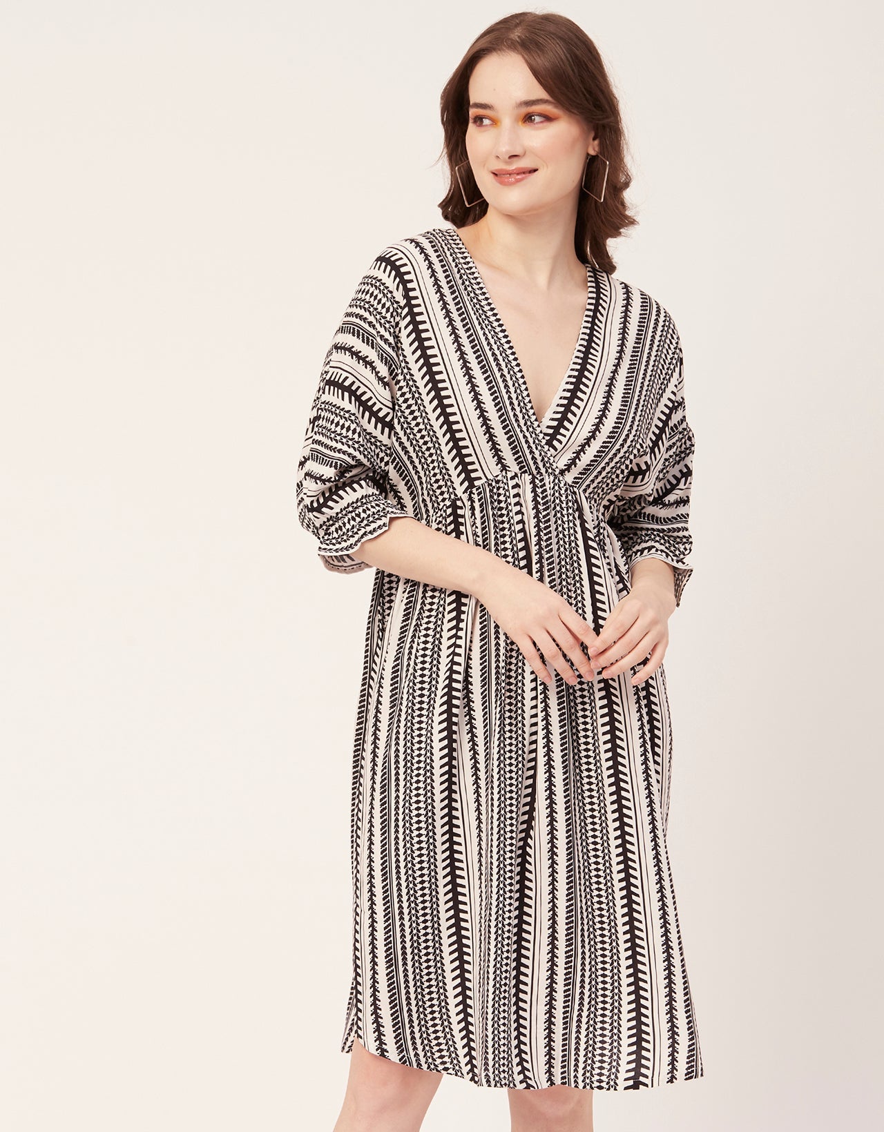 Quarter Sleeves Short Dress