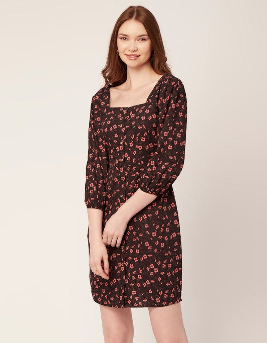 Short Button-Up Square Neck