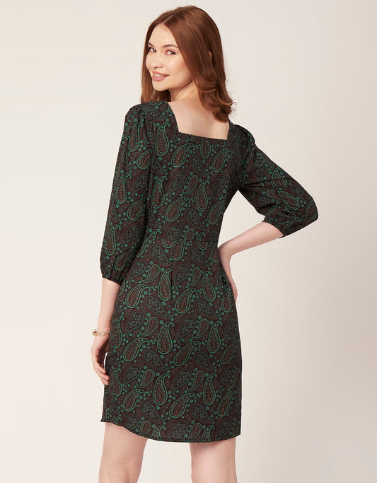 Short Button-Up Square Neck