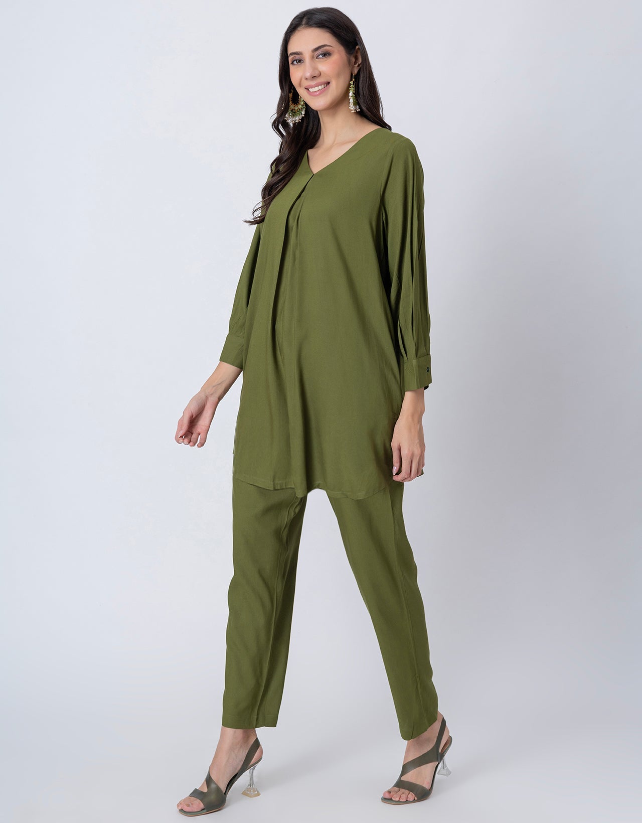 Elegant 2-Pc V-Neck Coord Set, Inverted Pleat Kurta