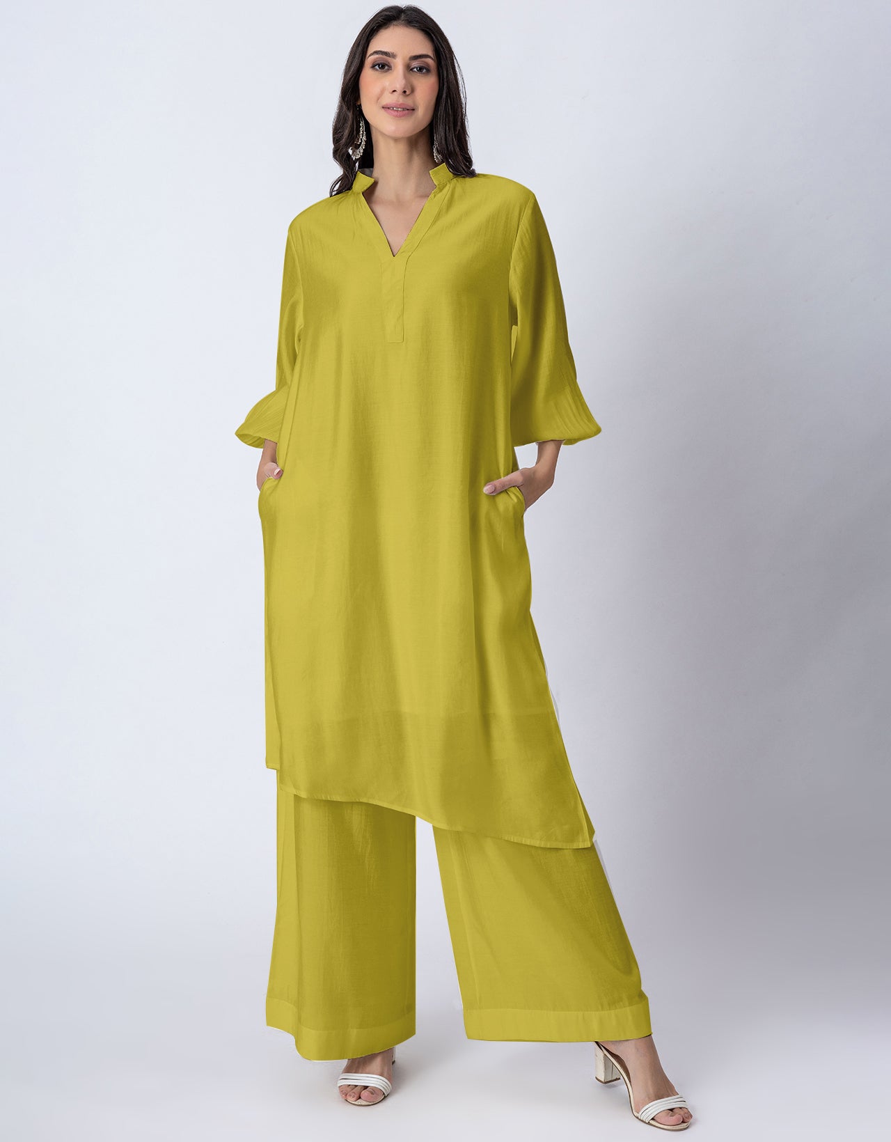 Solid Puffed Sleeve Women Kurta with Flared Palazzo Pants