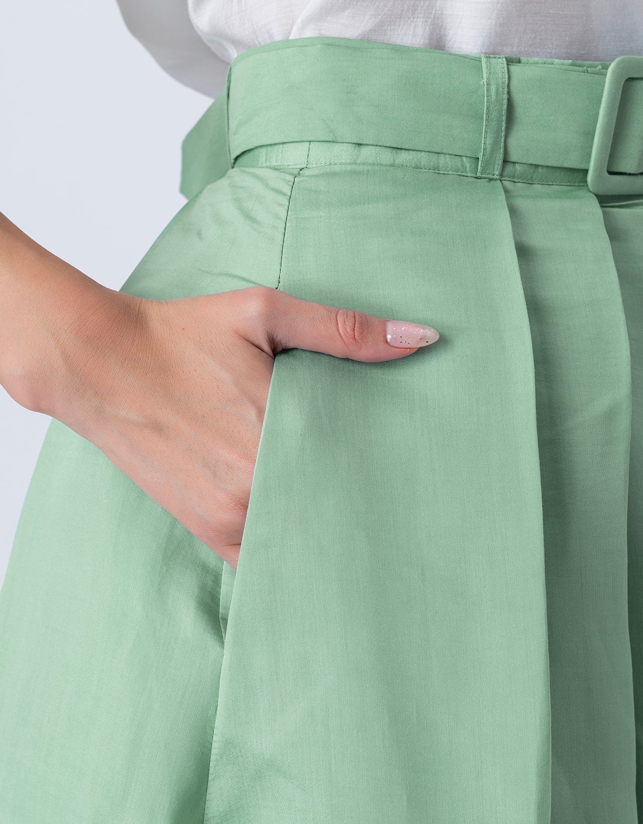 Exclusive Victorian Elegance Midi Box Pleat Skirt with Side Pocket