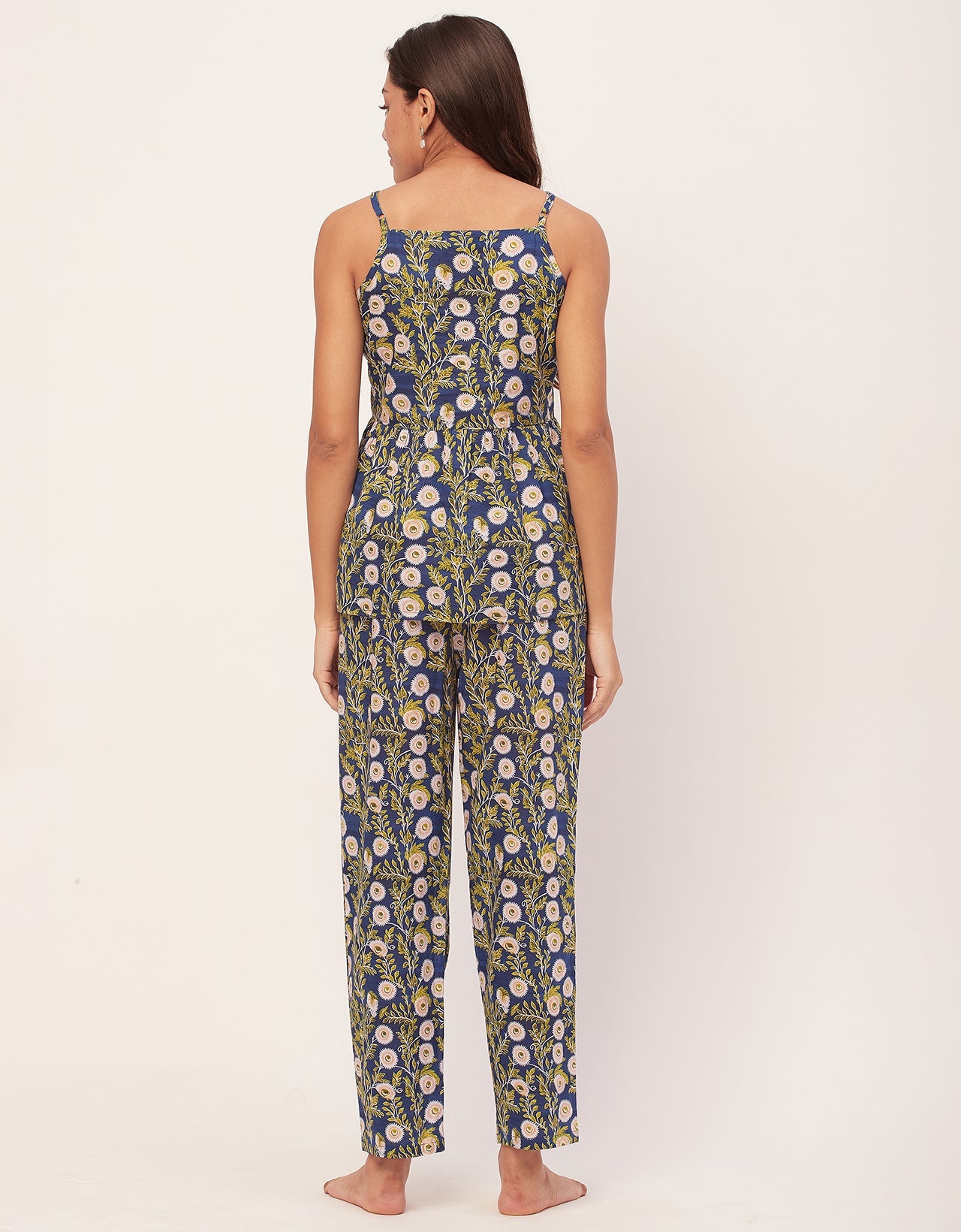 Sleeveless Nightsuit Set