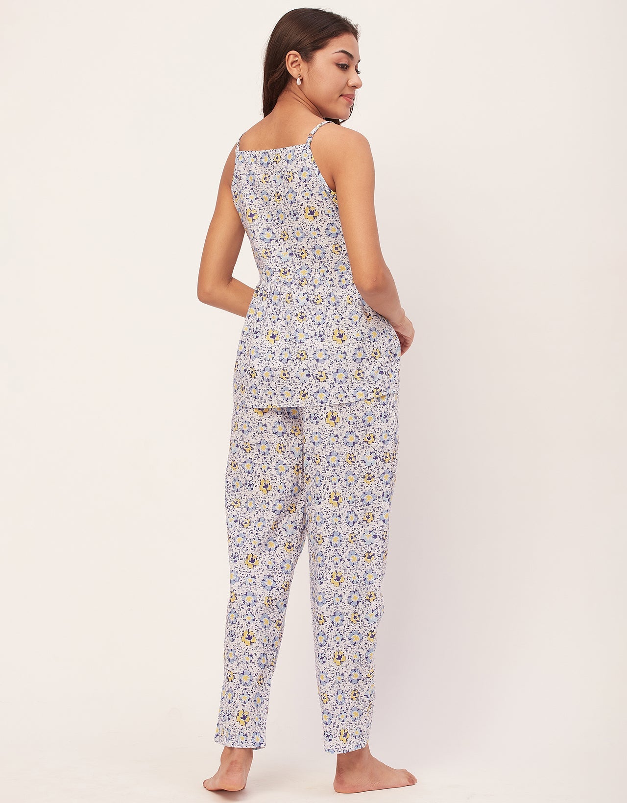 Sleeveless Nightsuit Set