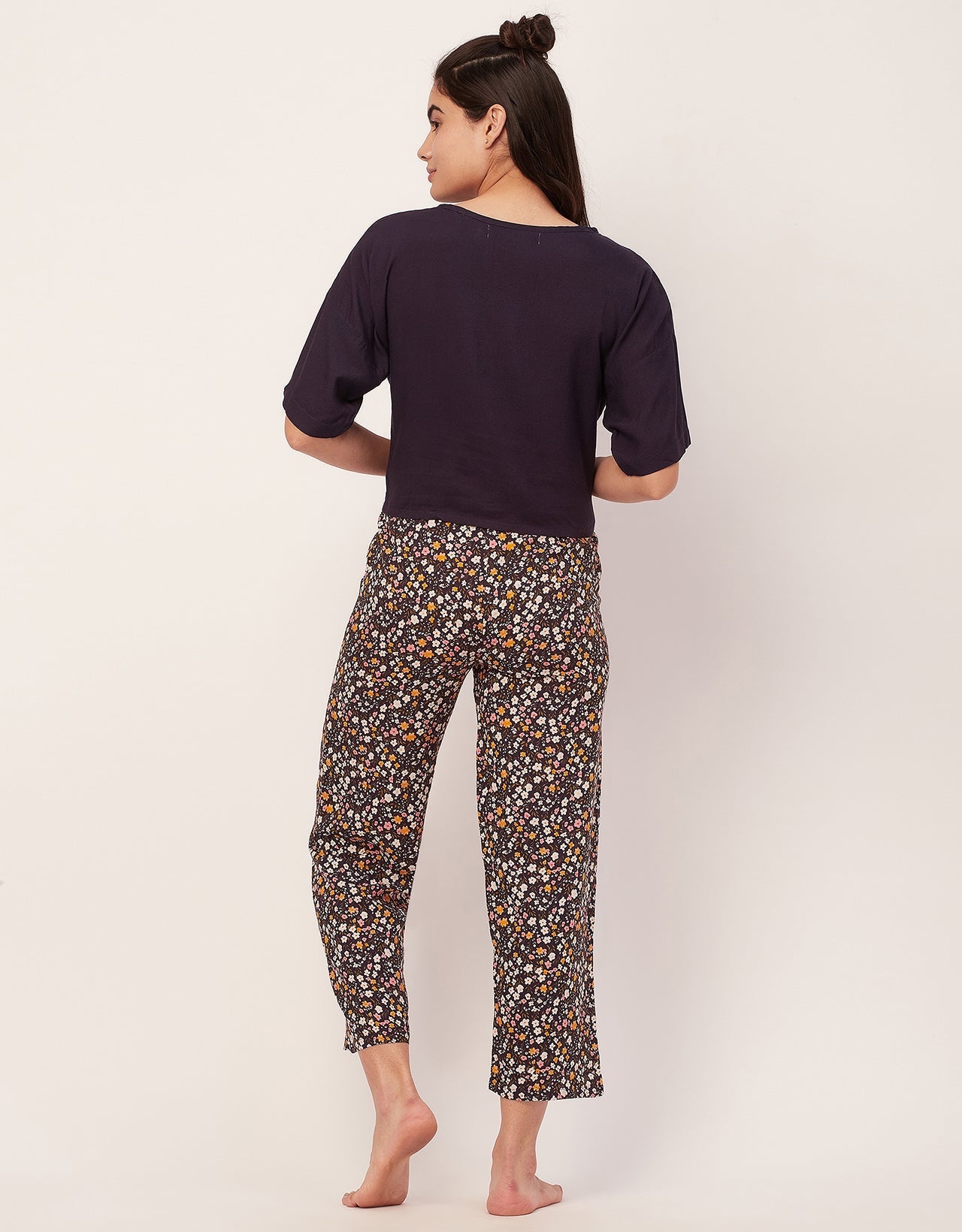 2 Pc Night Suit, Capri Pants