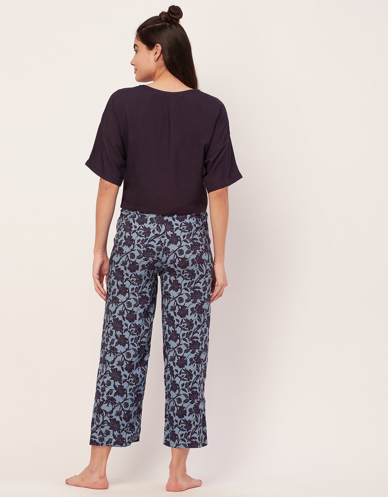 2 Pc Night Suit, Capri Pants