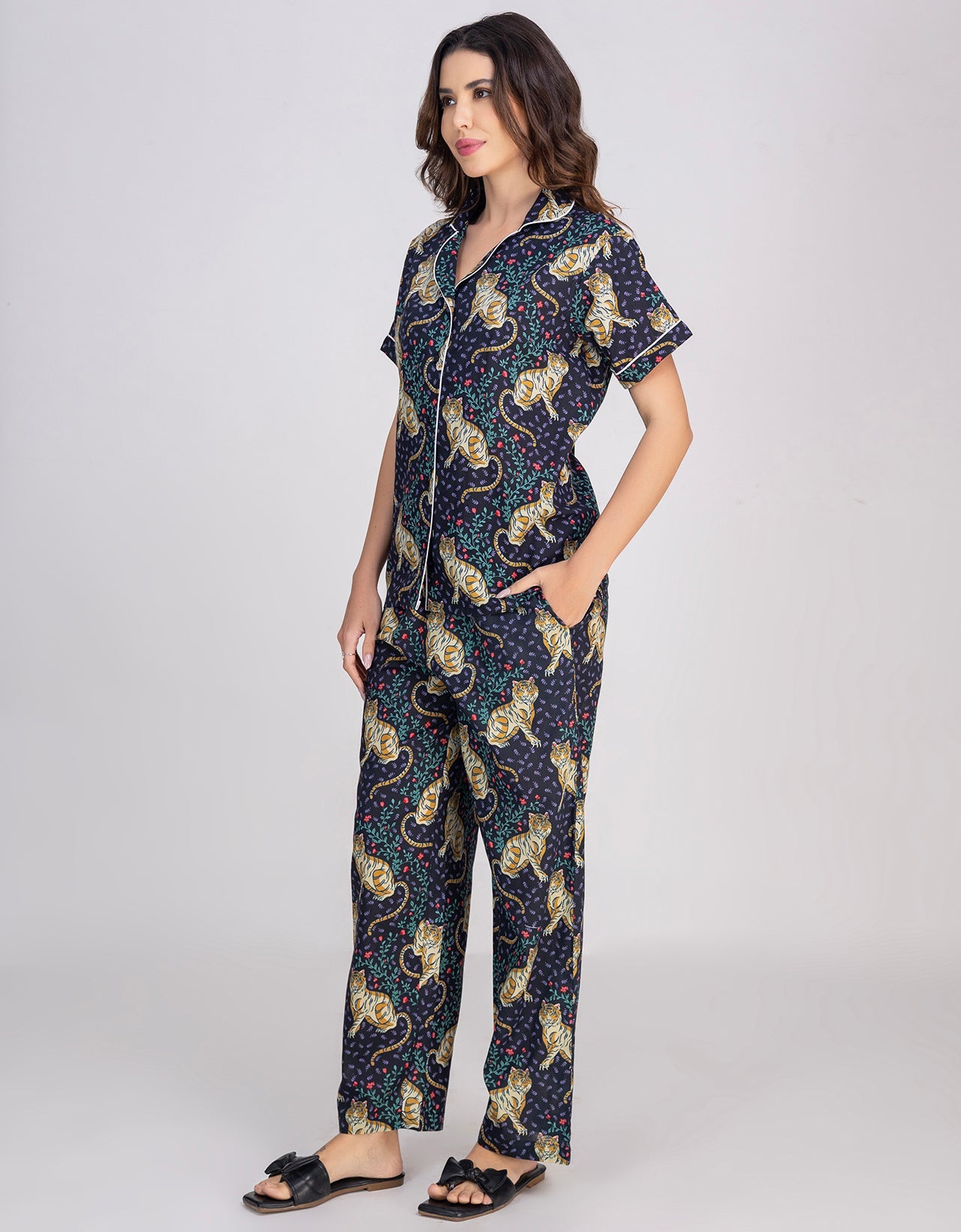 Moomaya Women's Cotton Printed Button-Down Night Short Sleeves Suit