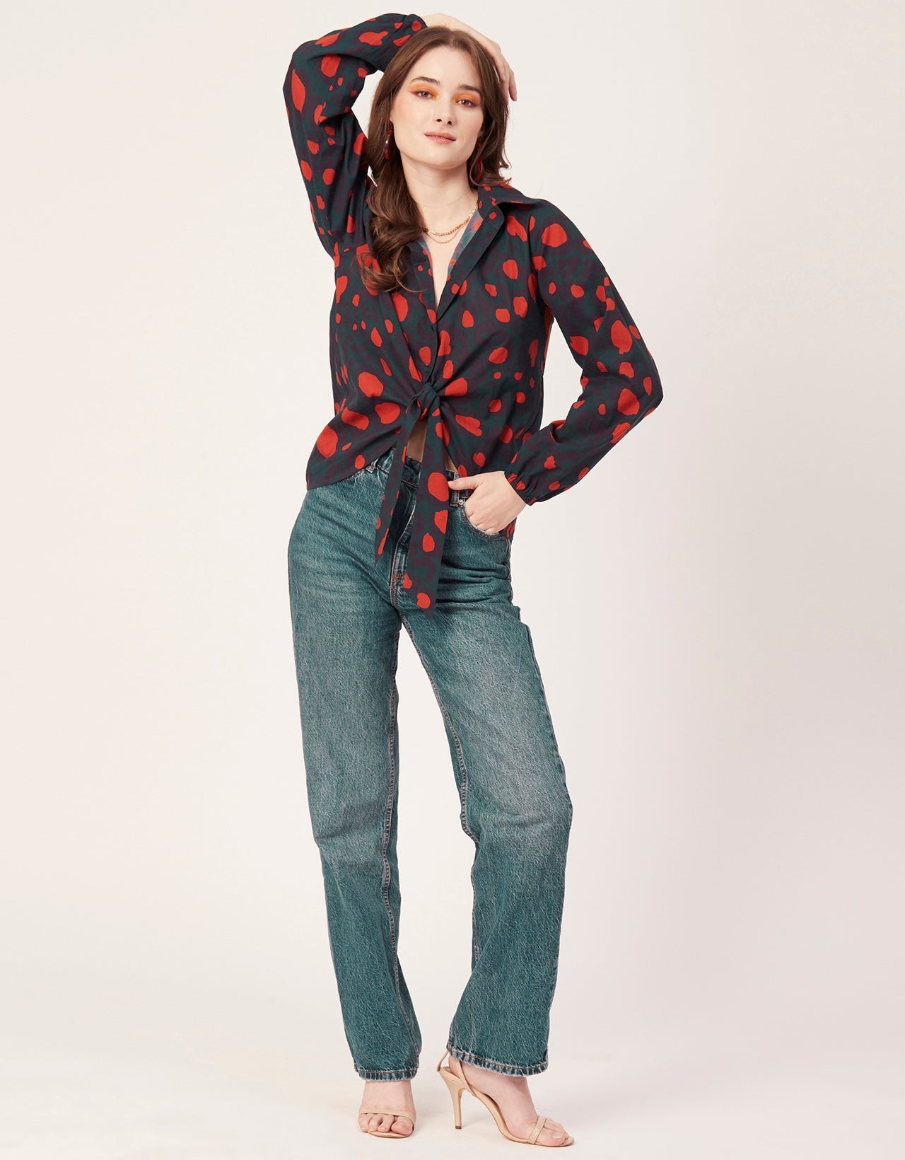 Full Sleeve Knot Crop Top