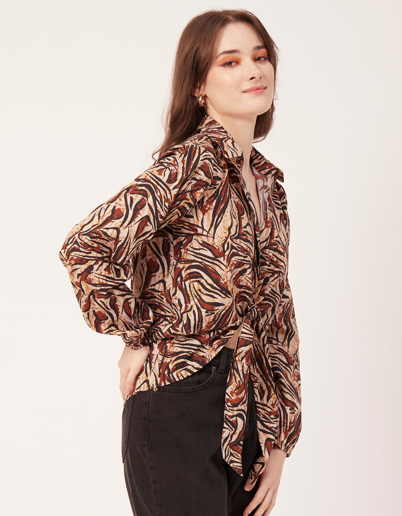 Full Sleeve Knot Crop Top